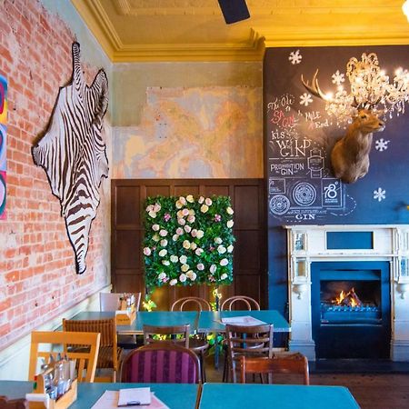 The Mile End Hotel Adelaide Exterior foto